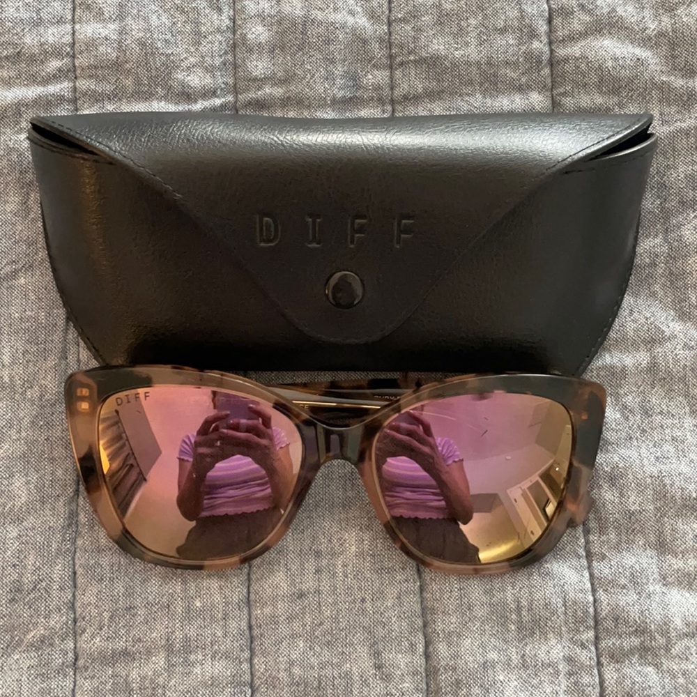 DIFF Polarized Ruby Large Cat Eye Sunglasses